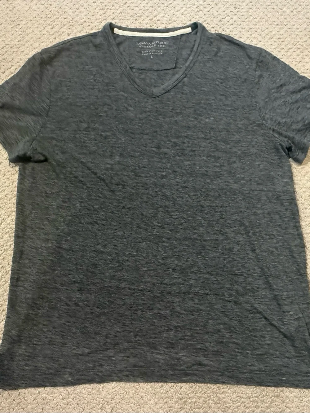 Lot of 6 Men's banana republic Henley & V-Neck Tees - Grey, Charcoal, Rust linen